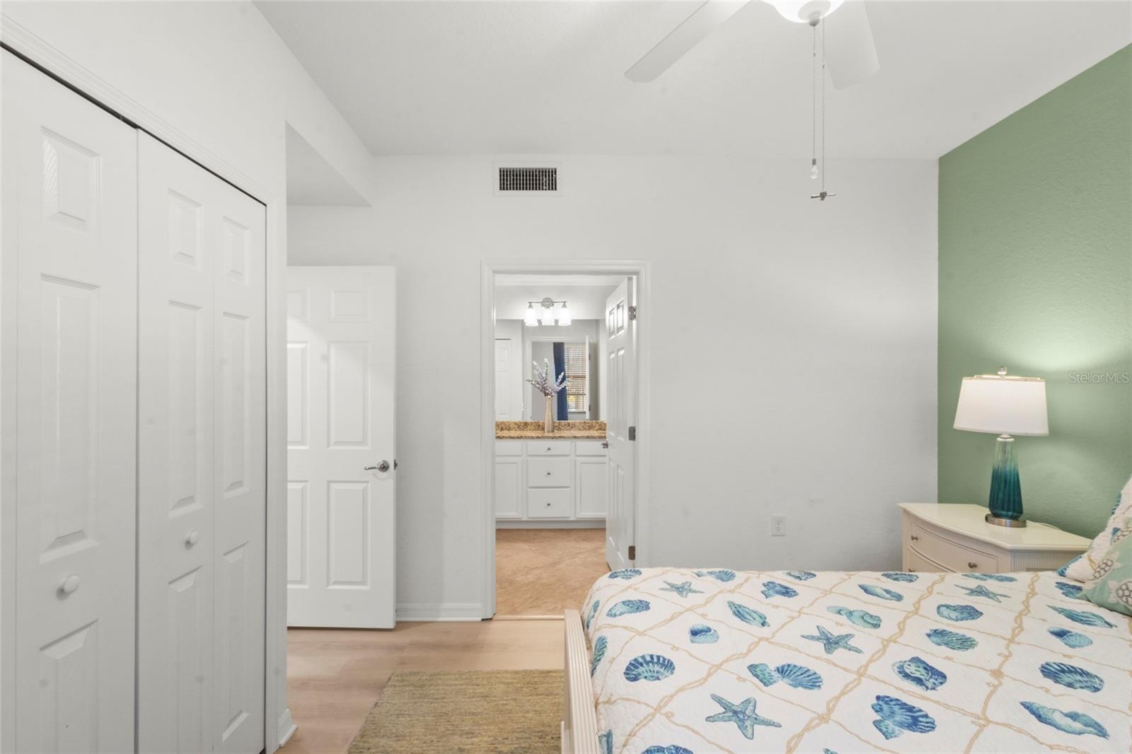 Image 21 of 58 For 17118 Vardon Terrace 108