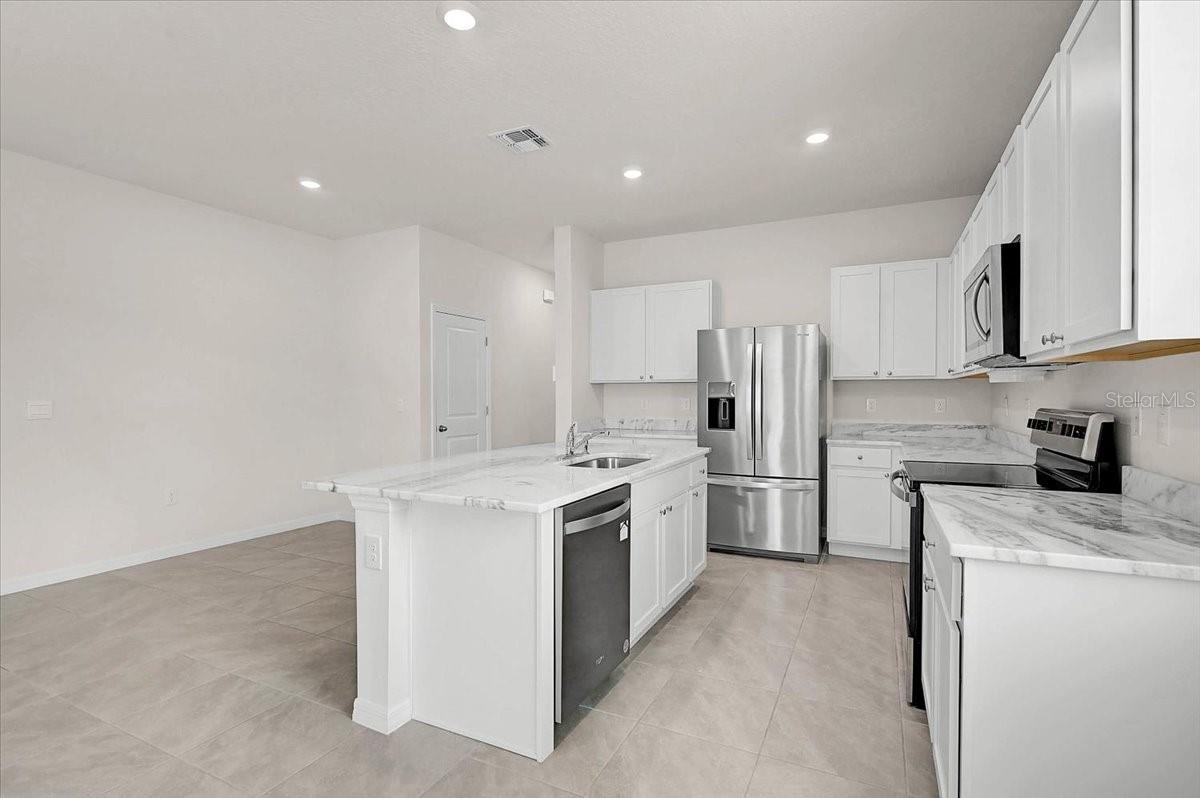 Image 8 of 38 For 4034 Goldheart Boulevard