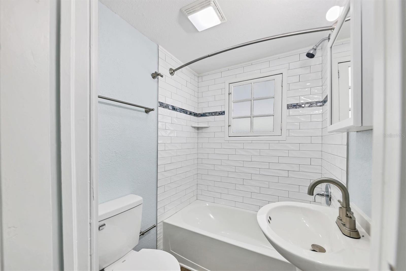 Image 19 of 45 For 905 Myrtle Avenue