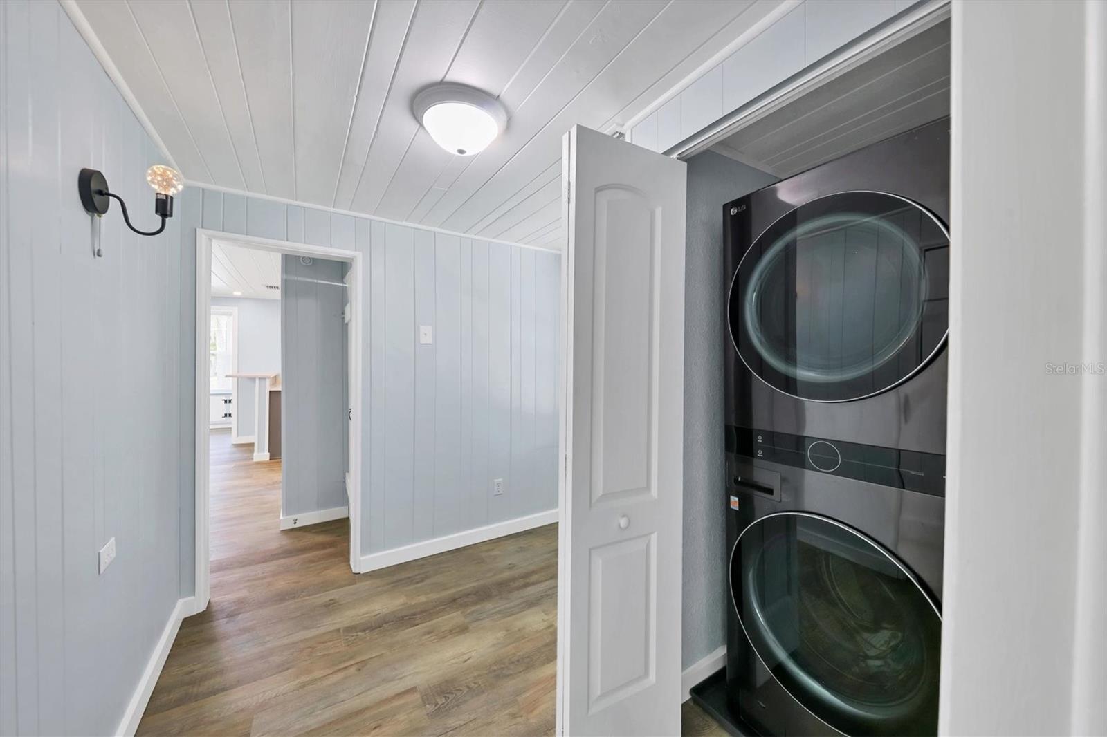 Image 21 of 45 For 905 Myrtle Avenue