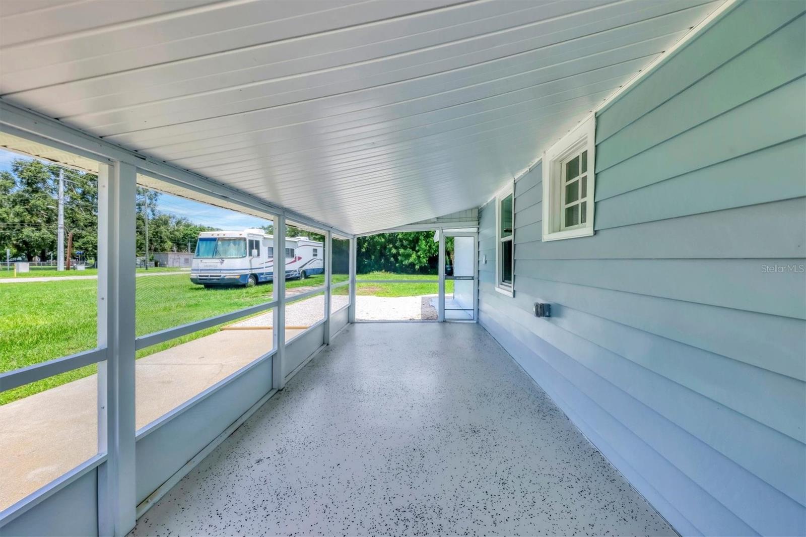 Image 22 of 45 For 905 Myrtle Avenue