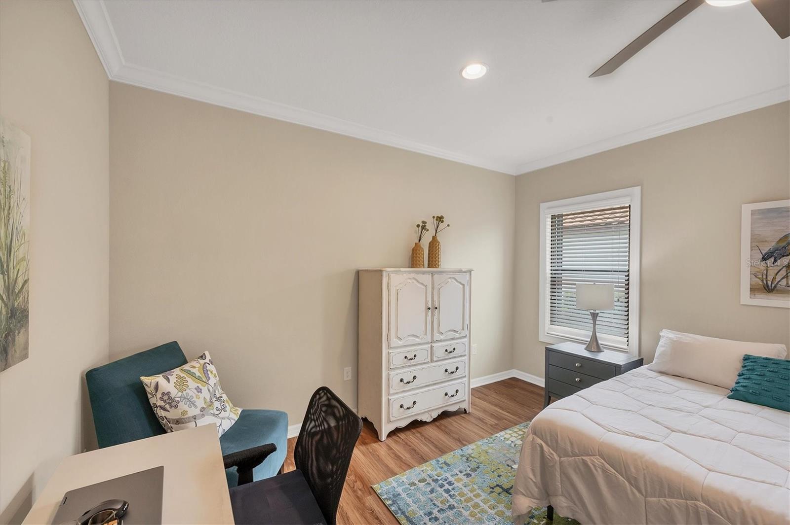 Image 24 of 100 For 245 Alfero Way