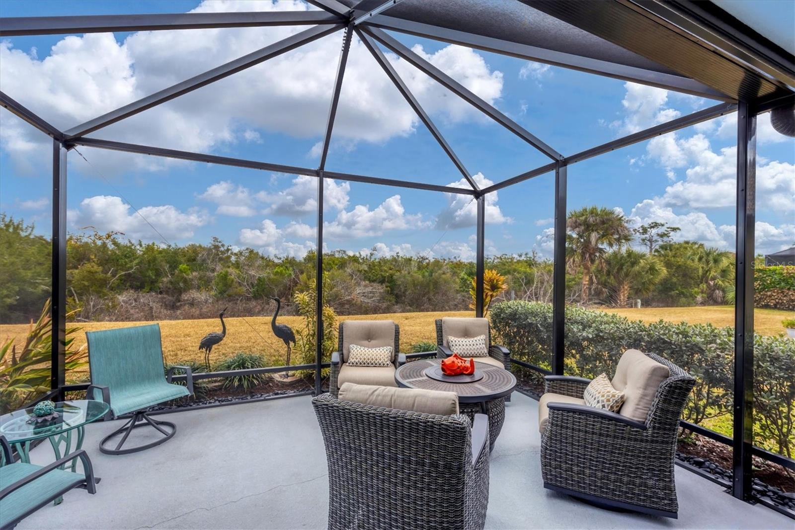 Image 33 of 100 For 245 Alfero Way