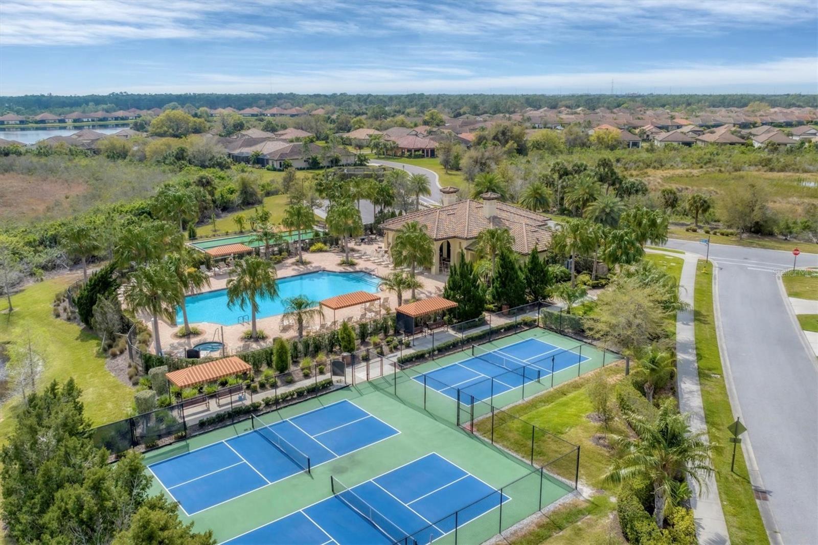 Image 43 of 100 For 245 Alfero Way