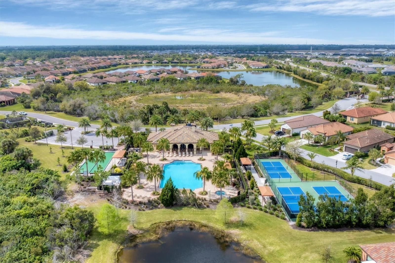 Image 44 of 100 For 245 Alfero Way