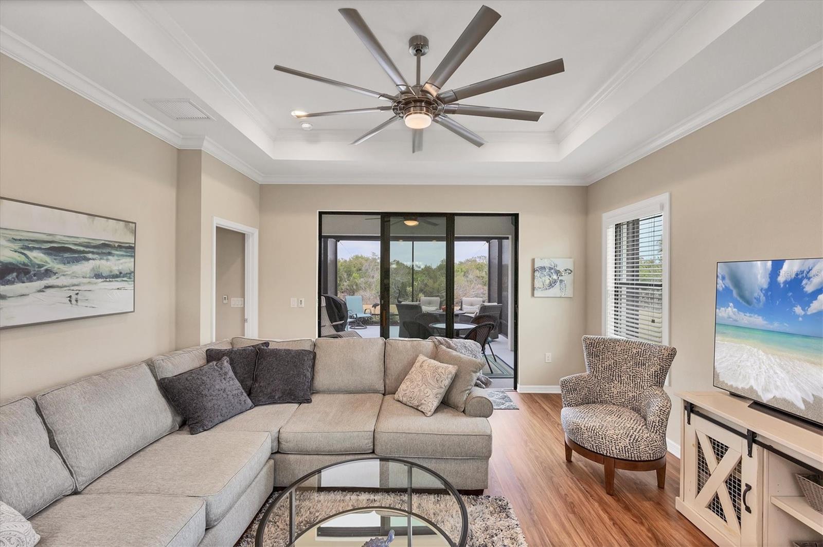 Image 6 of 100 For 245 Alfero Way