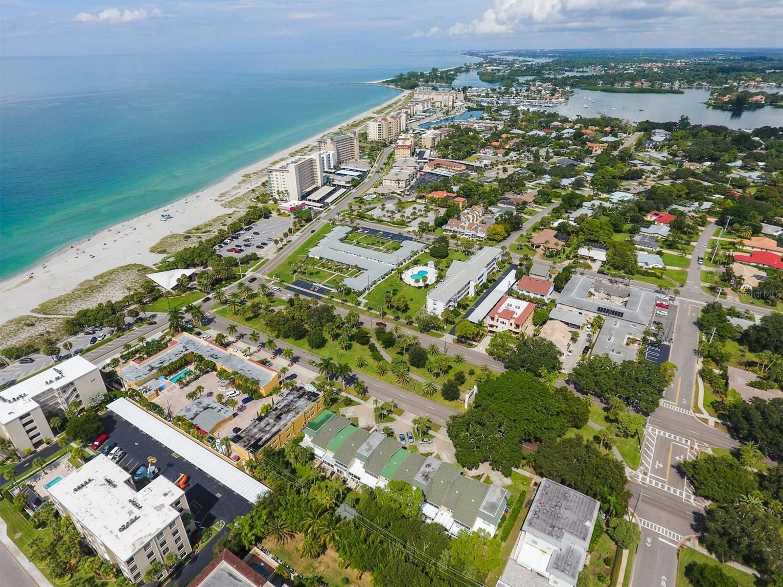 Image 91 of 100 For 245 Alfero Way