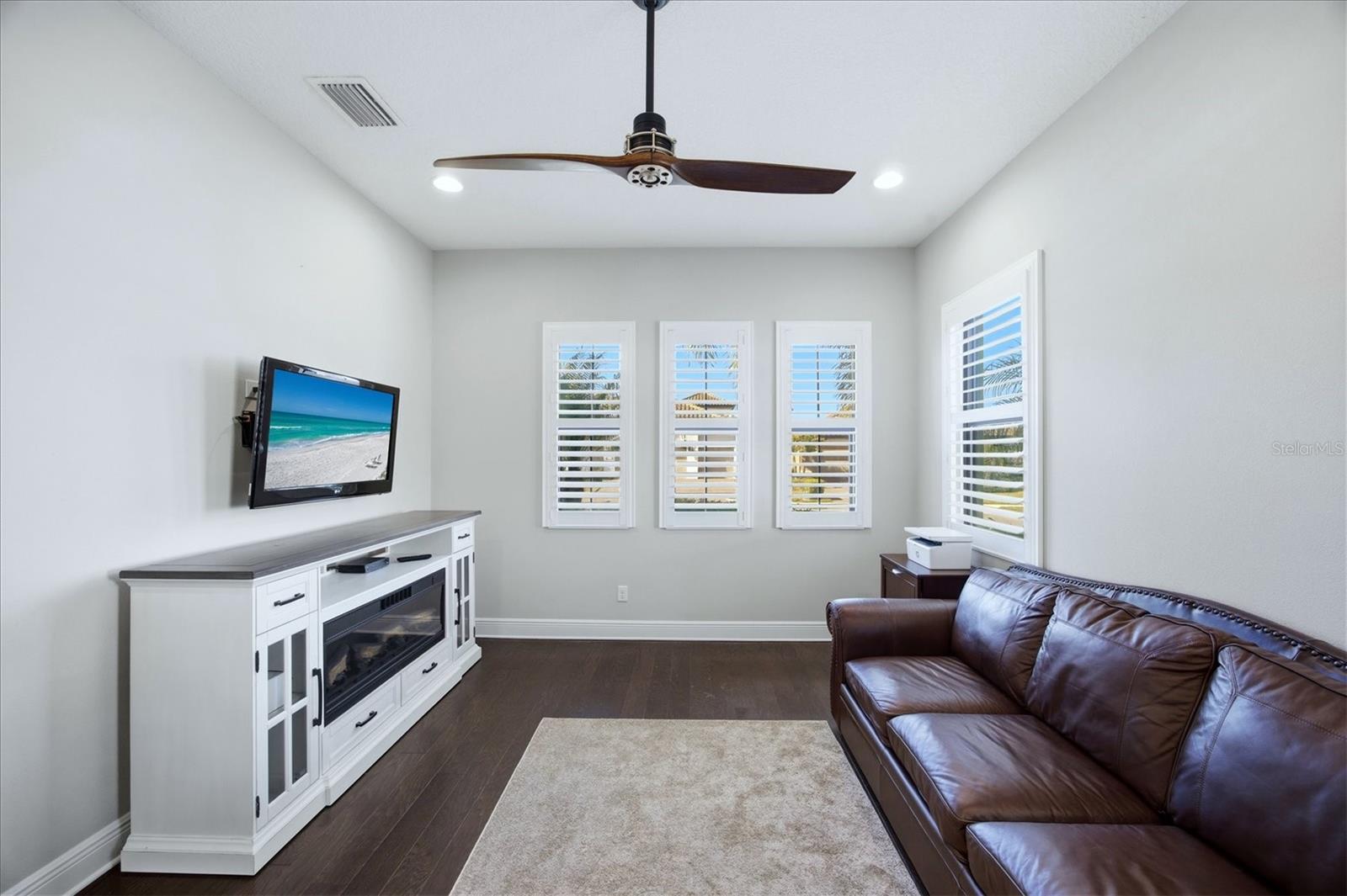 Image 24 of 74 For 13203 Indigo Way