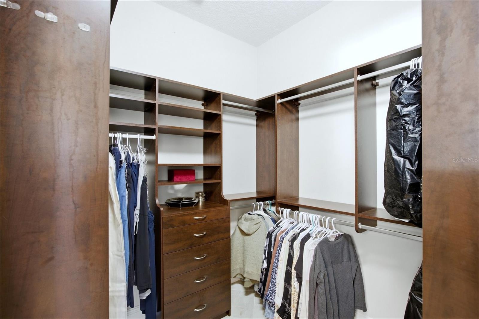 Image 33 of 74 For 13203 Indigo Way