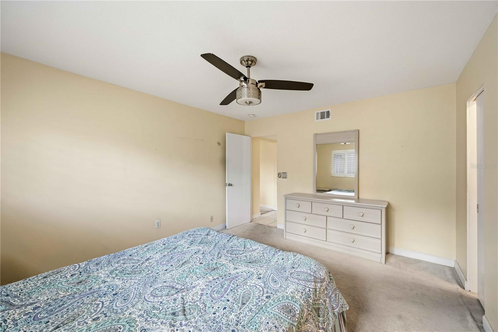 Image 17 of 29 For 60 Strathmore Boulevard 60