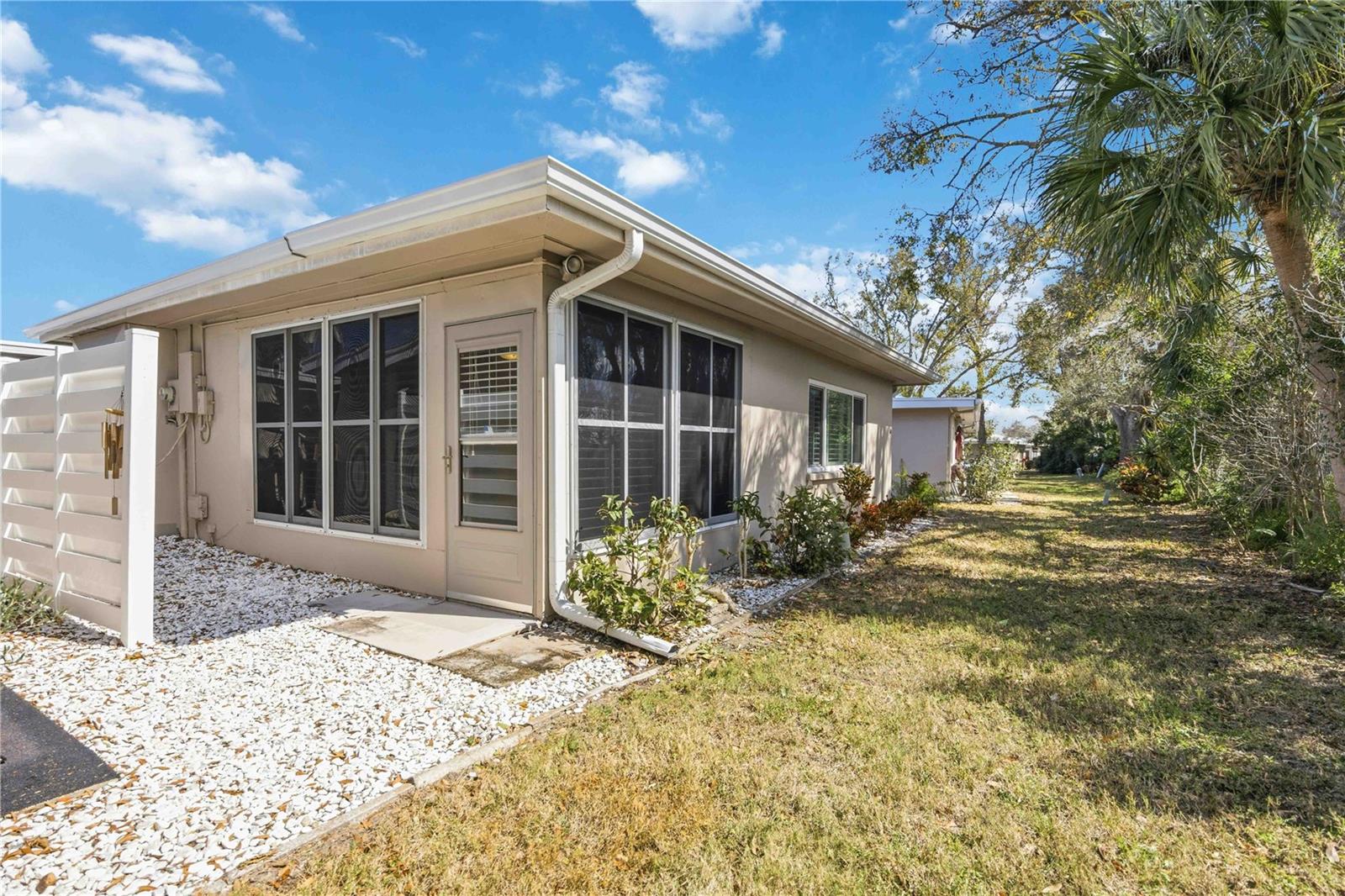 Image 24 of 29 For 60 Strathmore Boulevard 60