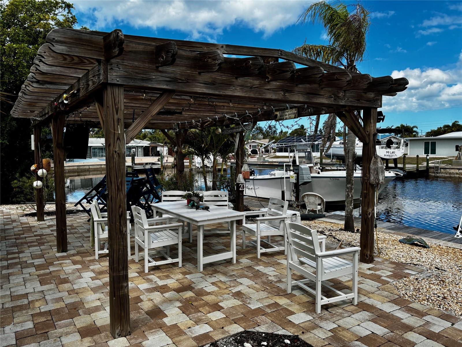 Image 6 of 12 For 10004 Cortez Road W 209