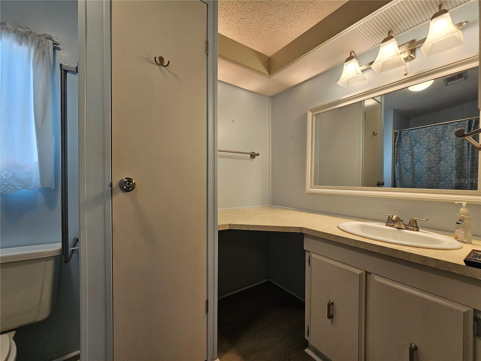 Image 28 of 50 For 3309 Evelyn Drive