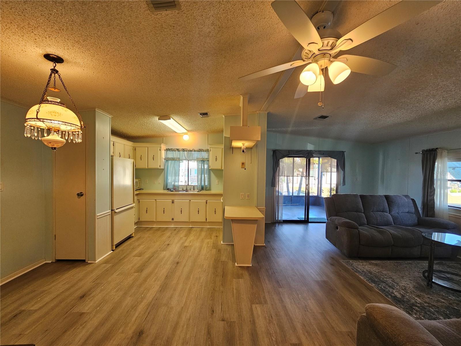 Image 3 of 50 For 3309 Evelyn Drive