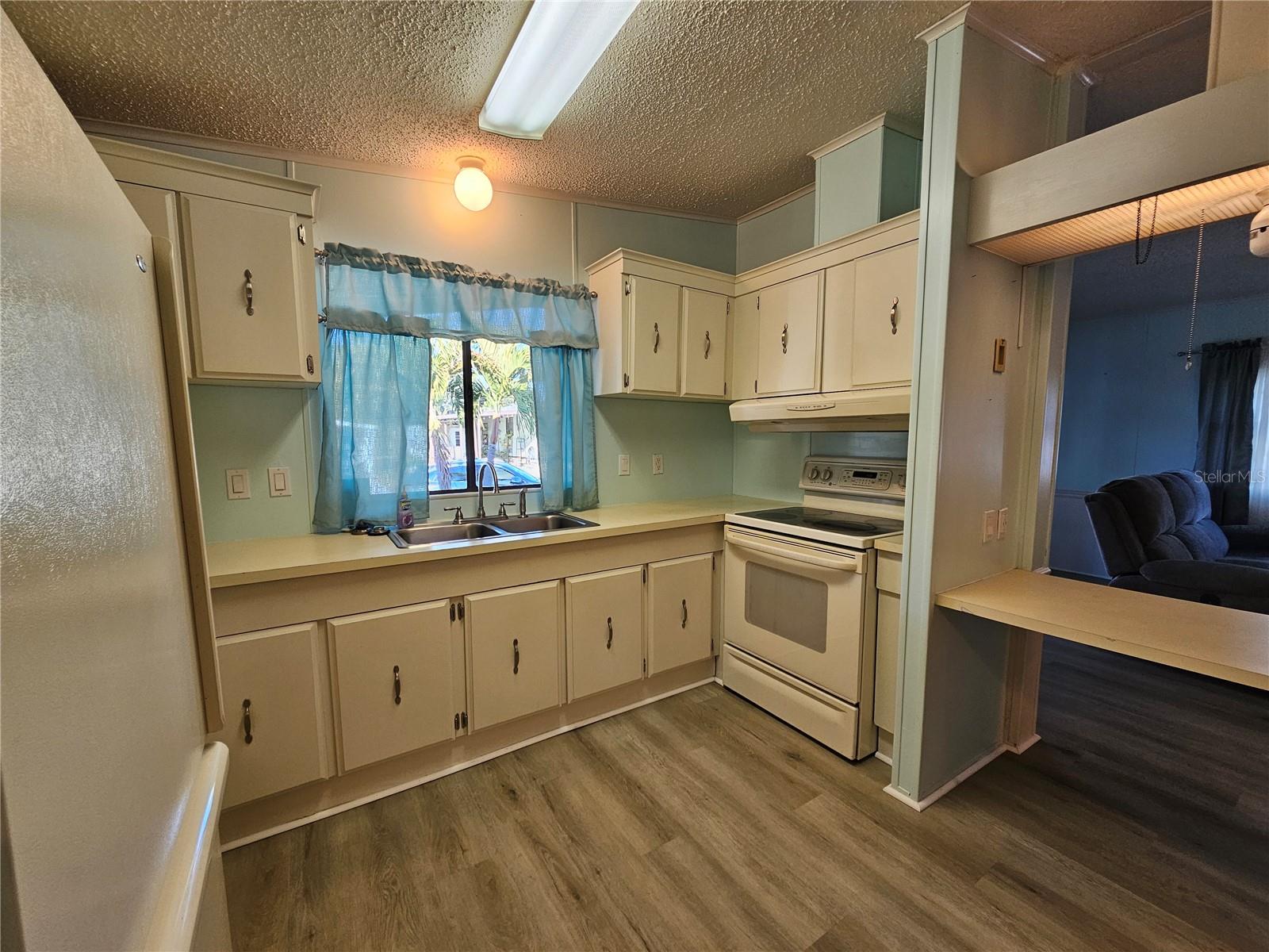 Image 8 of 50 For 3309 Evelyn Drive