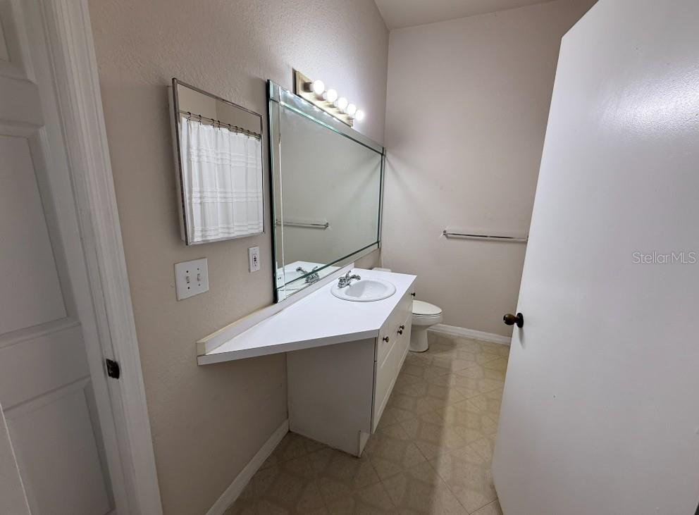 Image 12 of 25 For 5174 Northridge Road 311