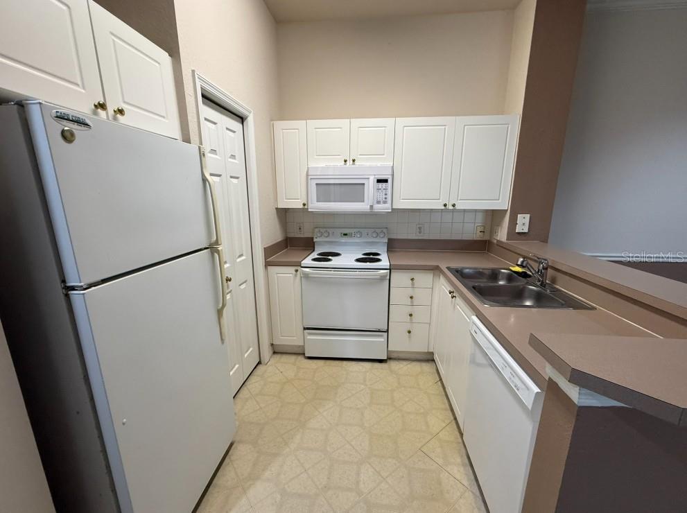 Image 7 of 25 For 5174 Northridge Road 311