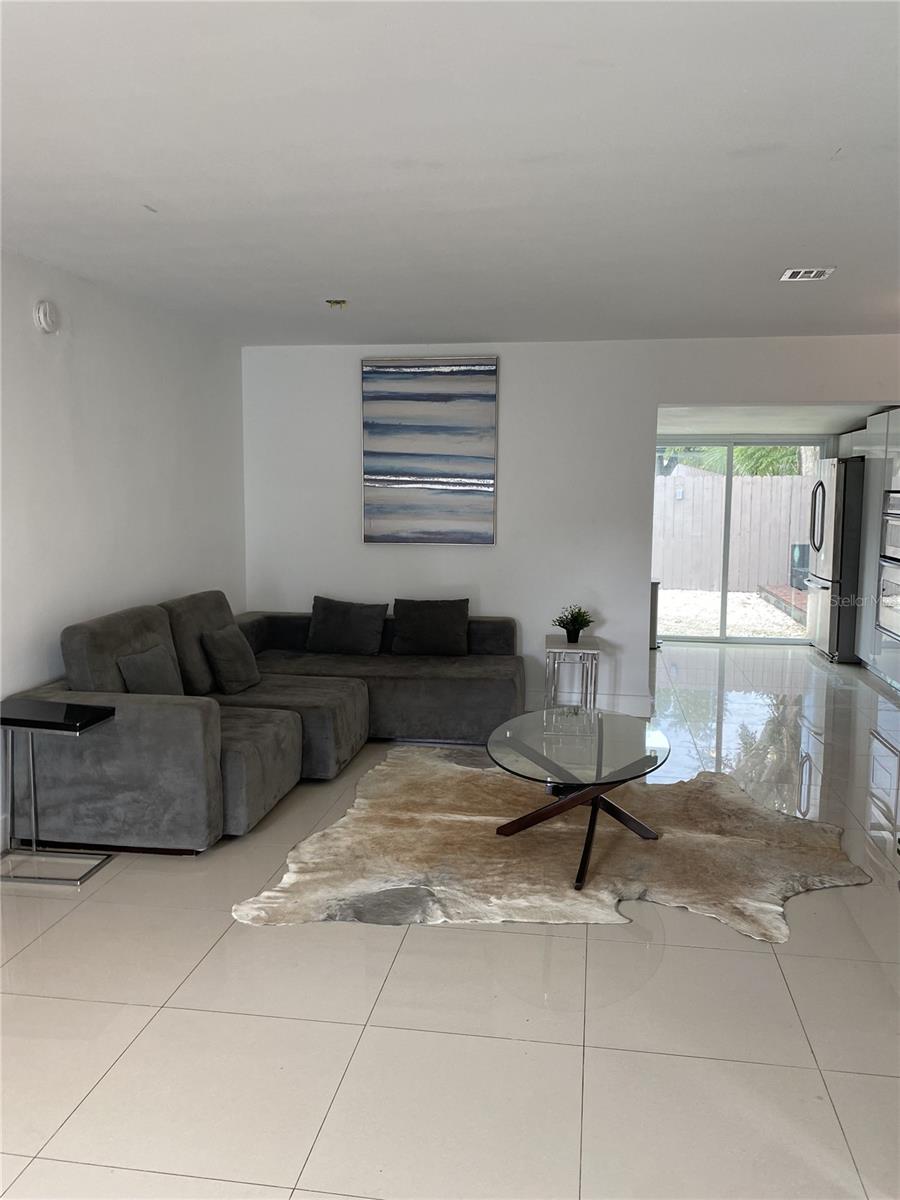 Image 5 of 10 For 3959 Eton Place