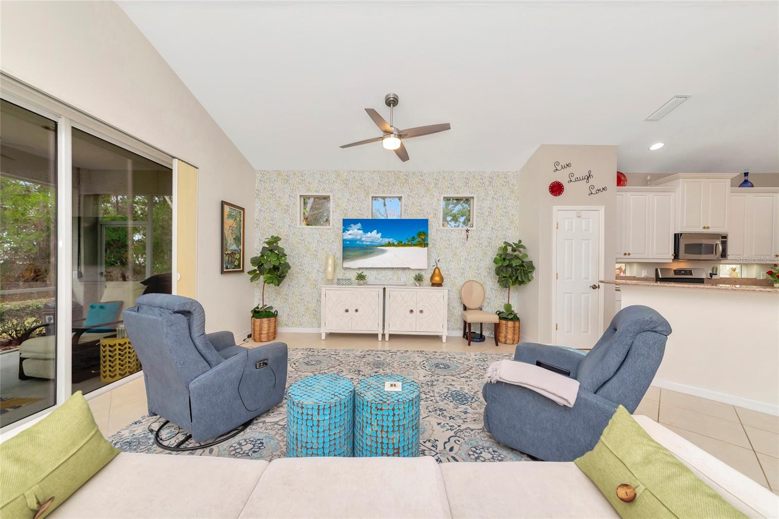 Image 16 of 72 For 5520 Simonton Street