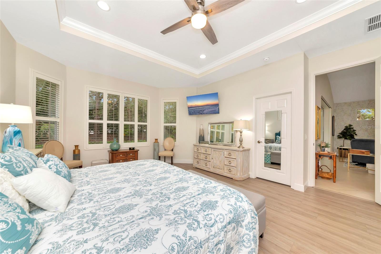 Image 20 of 72 For 5520 Simonton Street