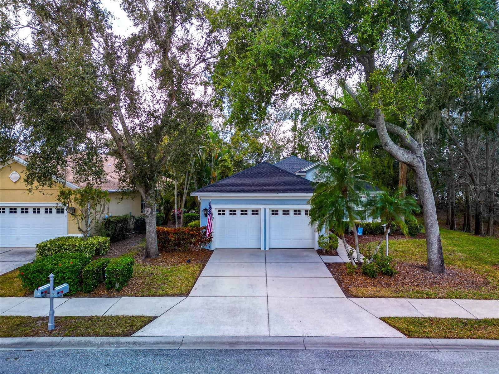 Image 4 of 72 For 5520 Simonton Street