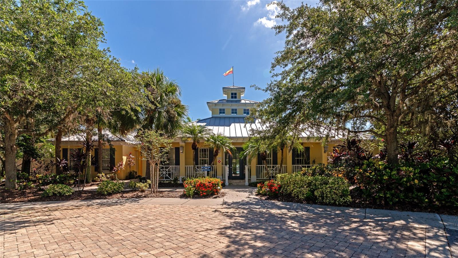 Image 49 of 72 For 5520 Simonton Street