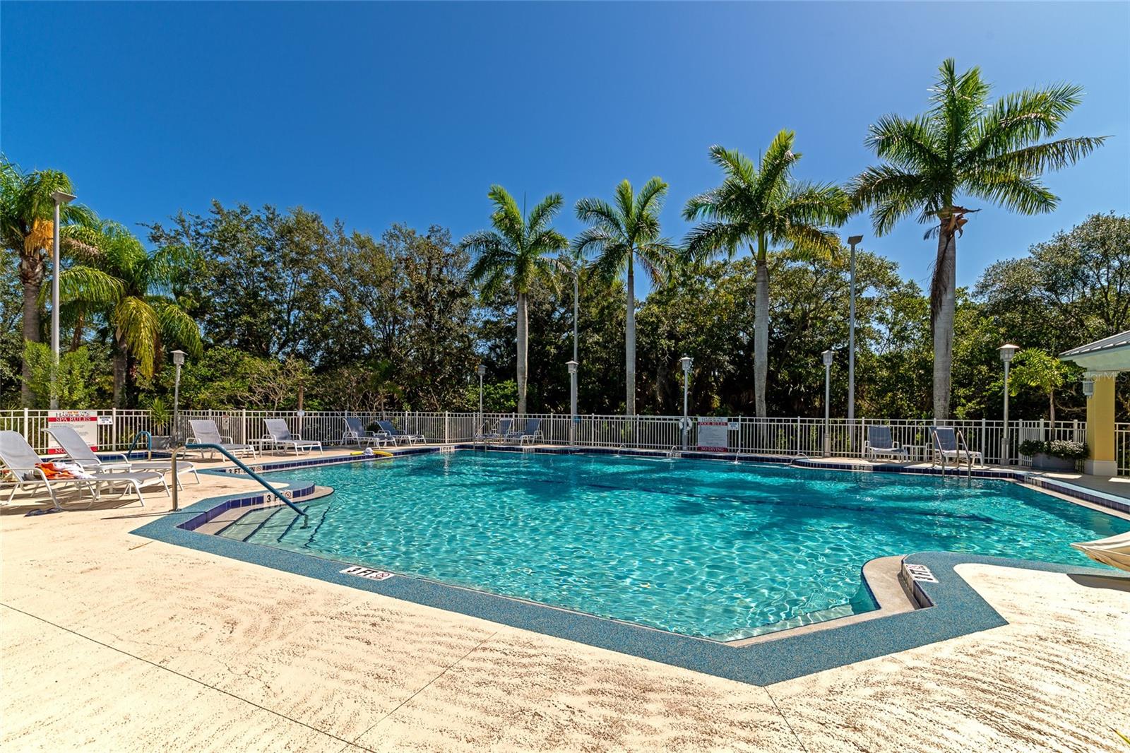 Image 62 of 72 For 5520 Simonton Street