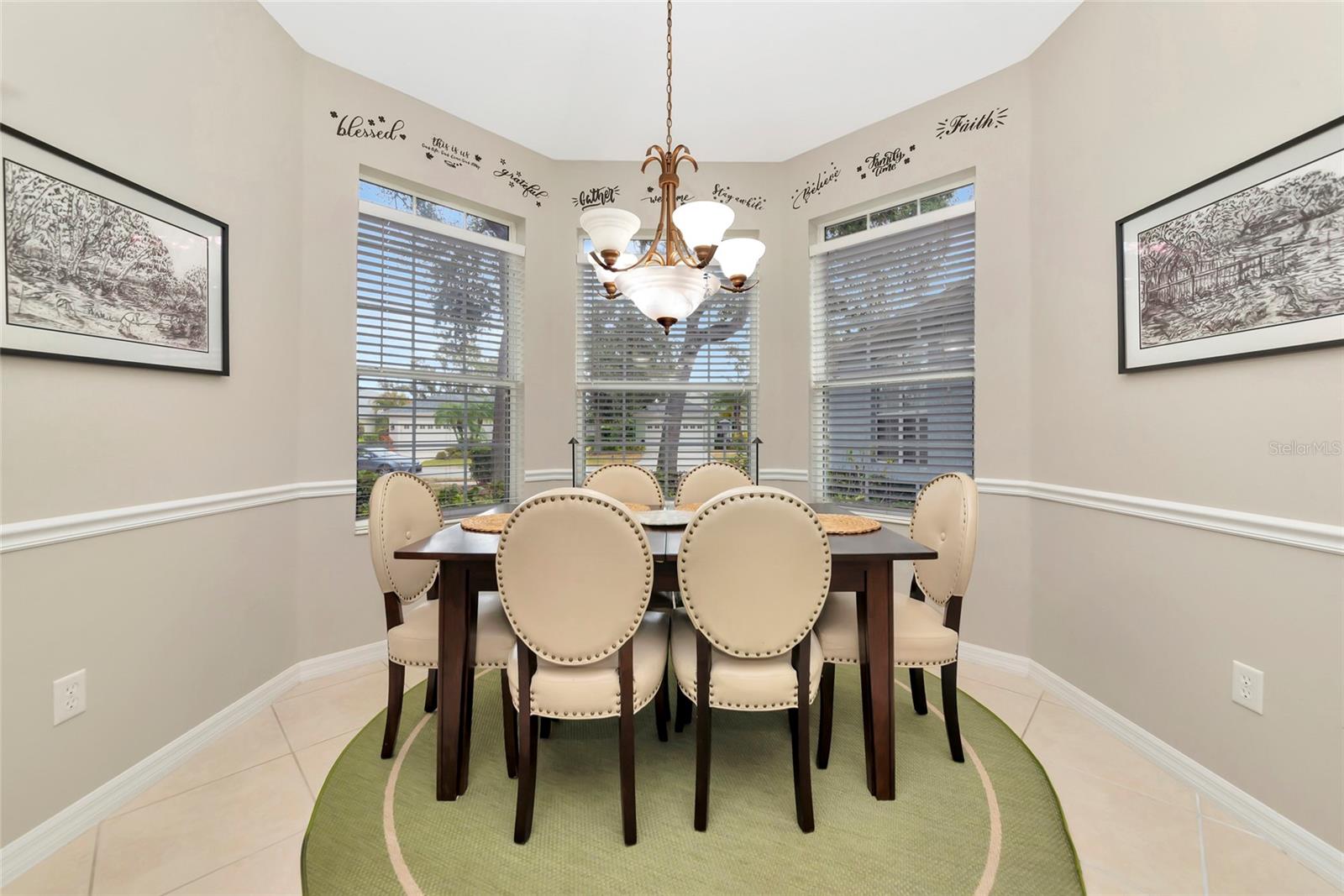 Image 7 of 72 For 5520 Simonton Street