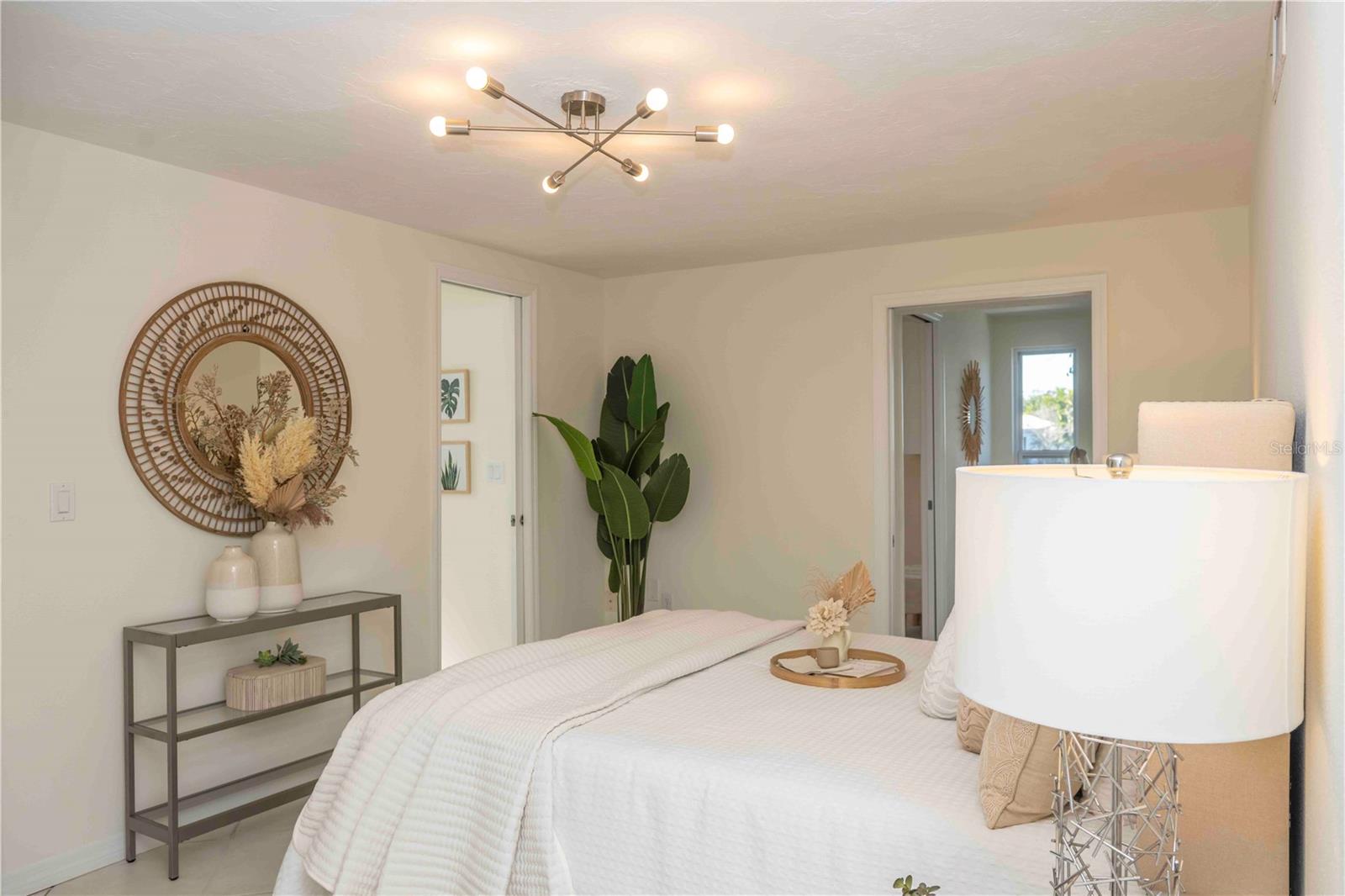 Image 13 of 44 For 563 Spanish Drive S