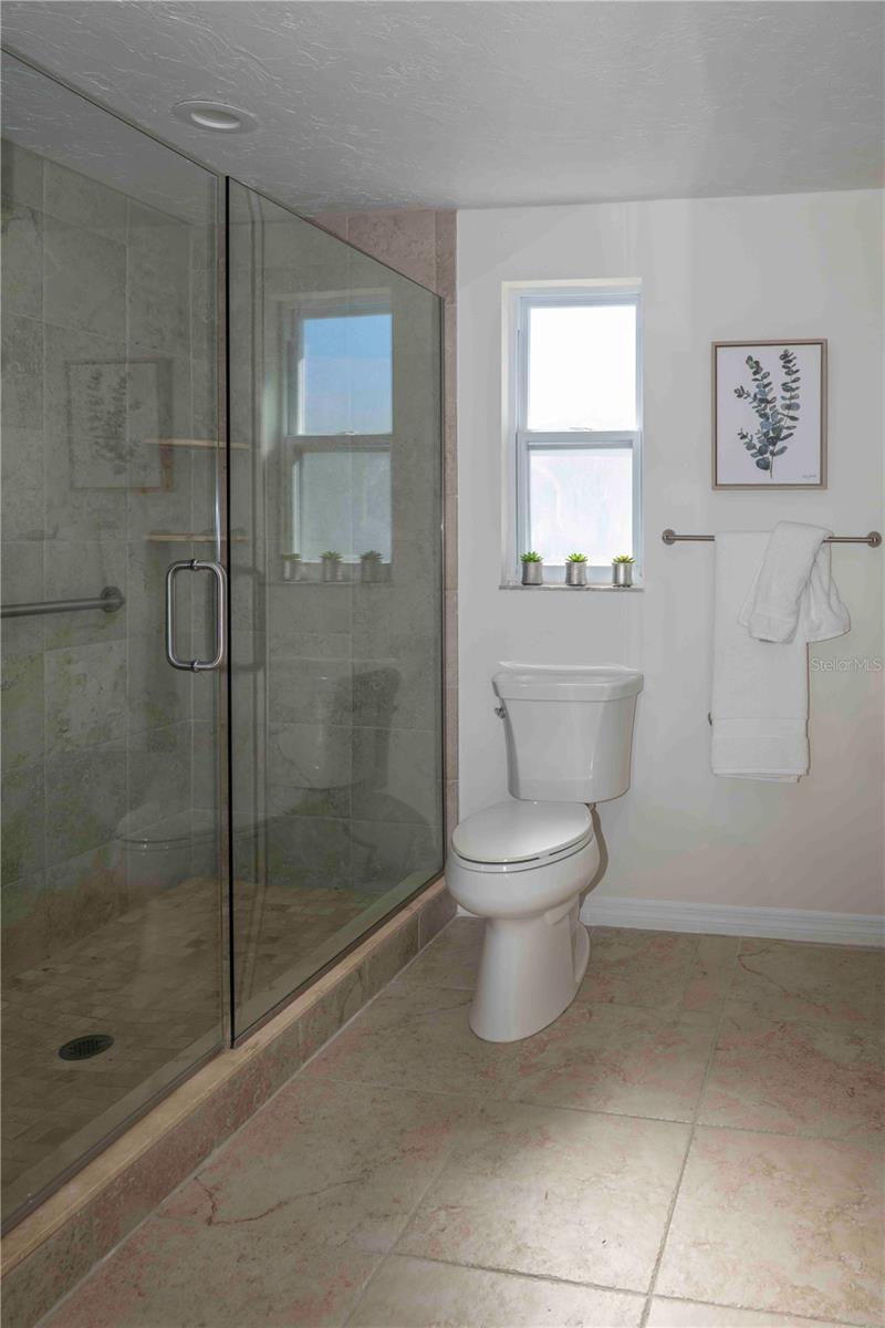 Image 16 of 44 For 563 Spanish Drive S