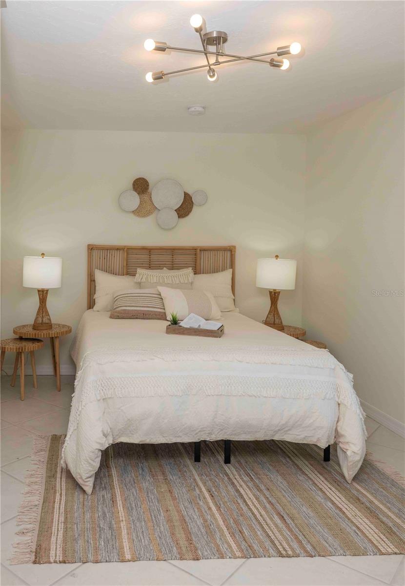 Image 22 of 44 For 563 Spanish Drive S