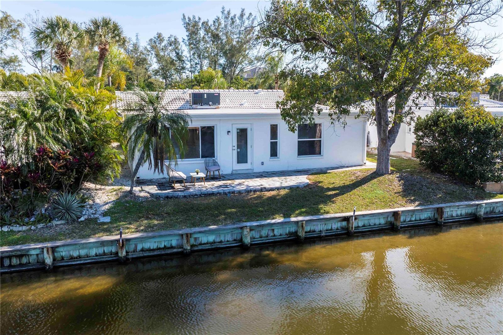 Image 30 of 44 For 563 Spanish Drive S