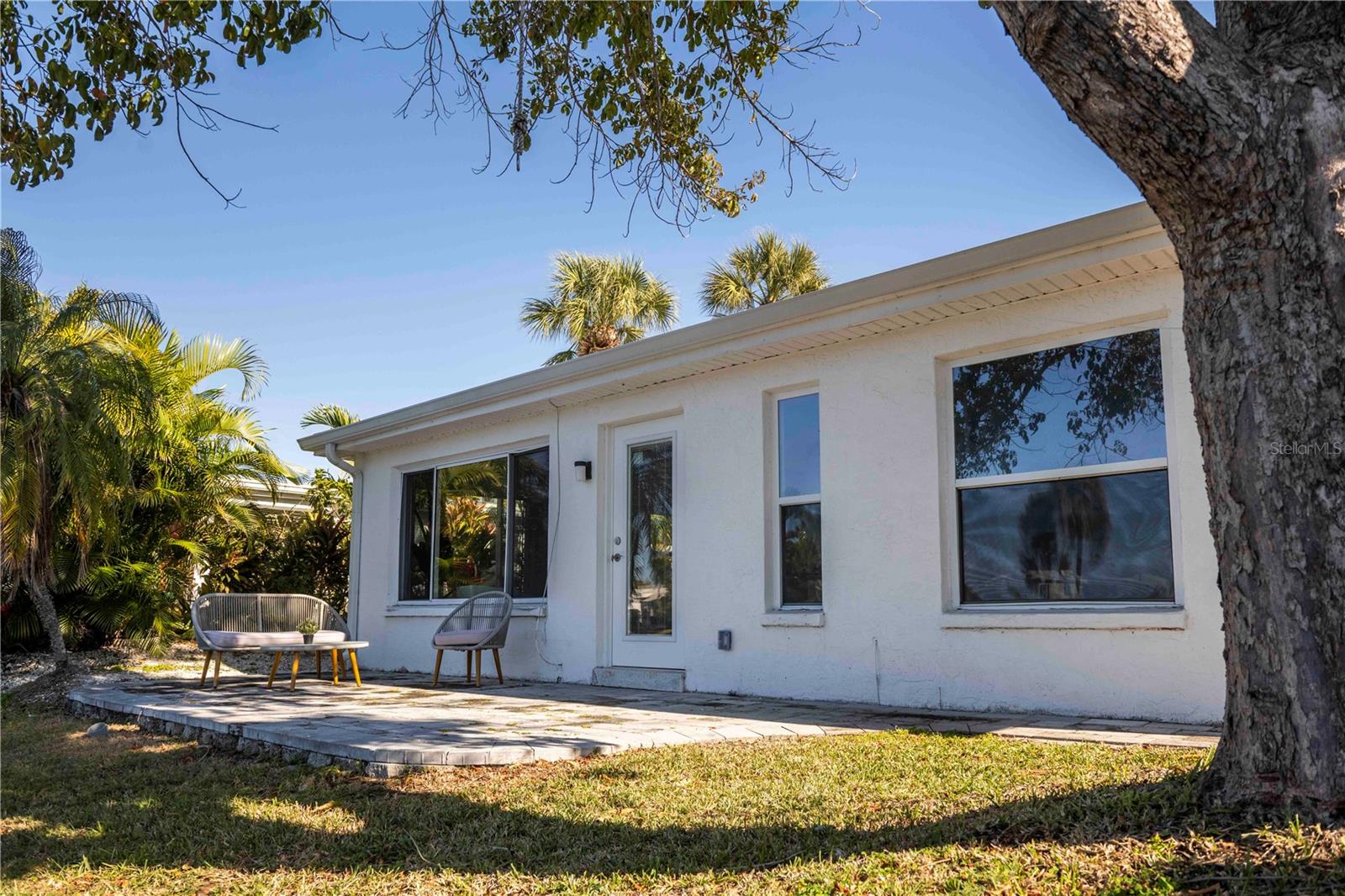 Image 32 of 44 For 563 Spanish Drive S