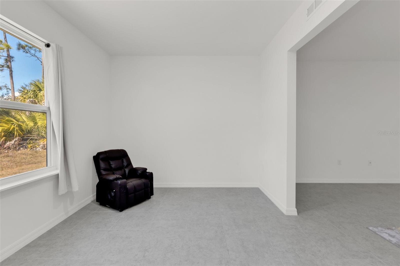 Image 28 of 58 For 1111 Mcduff Street