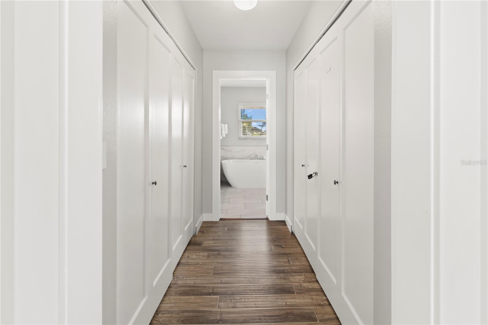 Image 22 of 58 For 403 Bay Boulevard