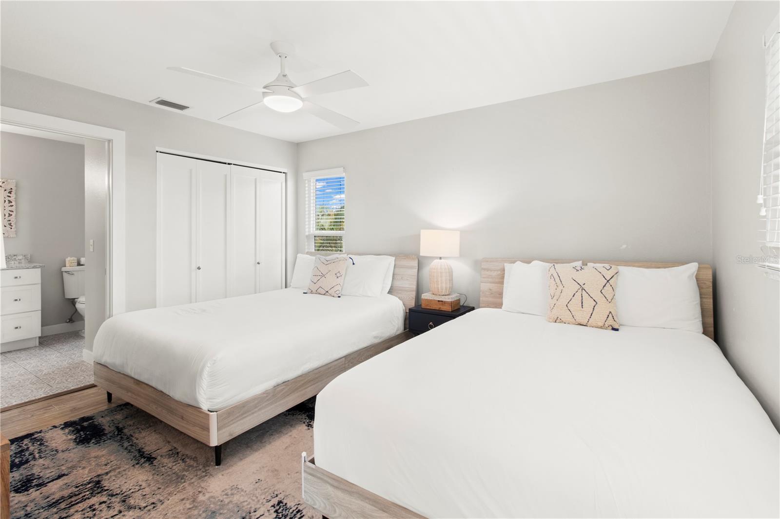 Image 32 of 58 For 403 Bay Boulevard