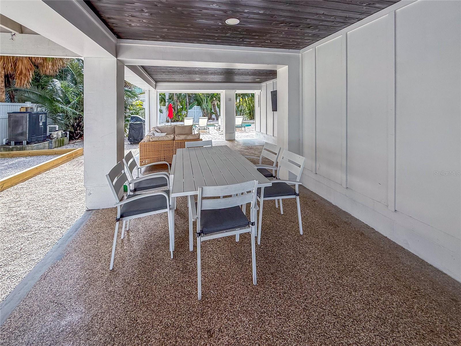 Image 38 of 58 For 403 Bay Boulevard