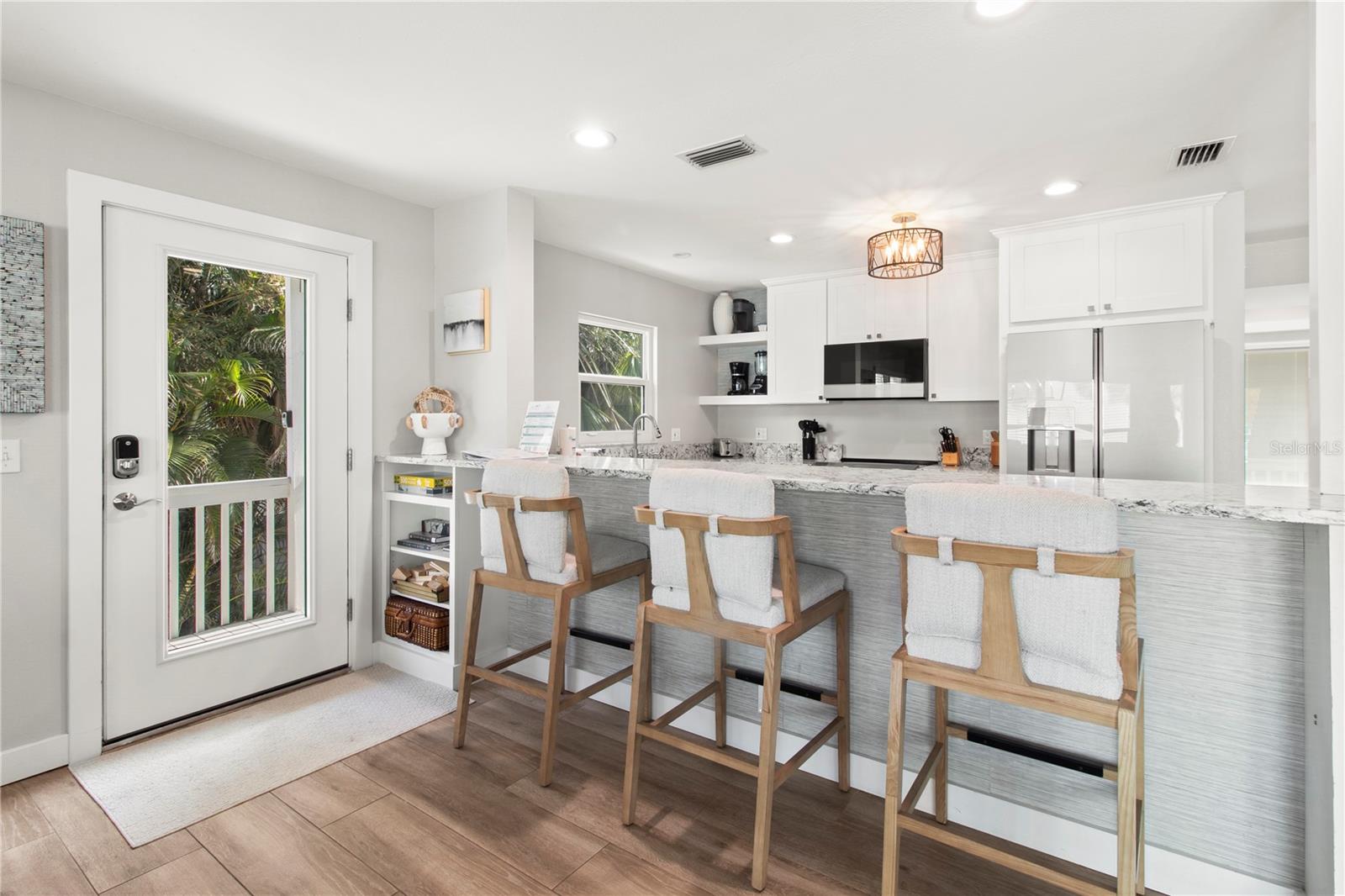 Image 7 of 58 For 403 Bay Boulevard