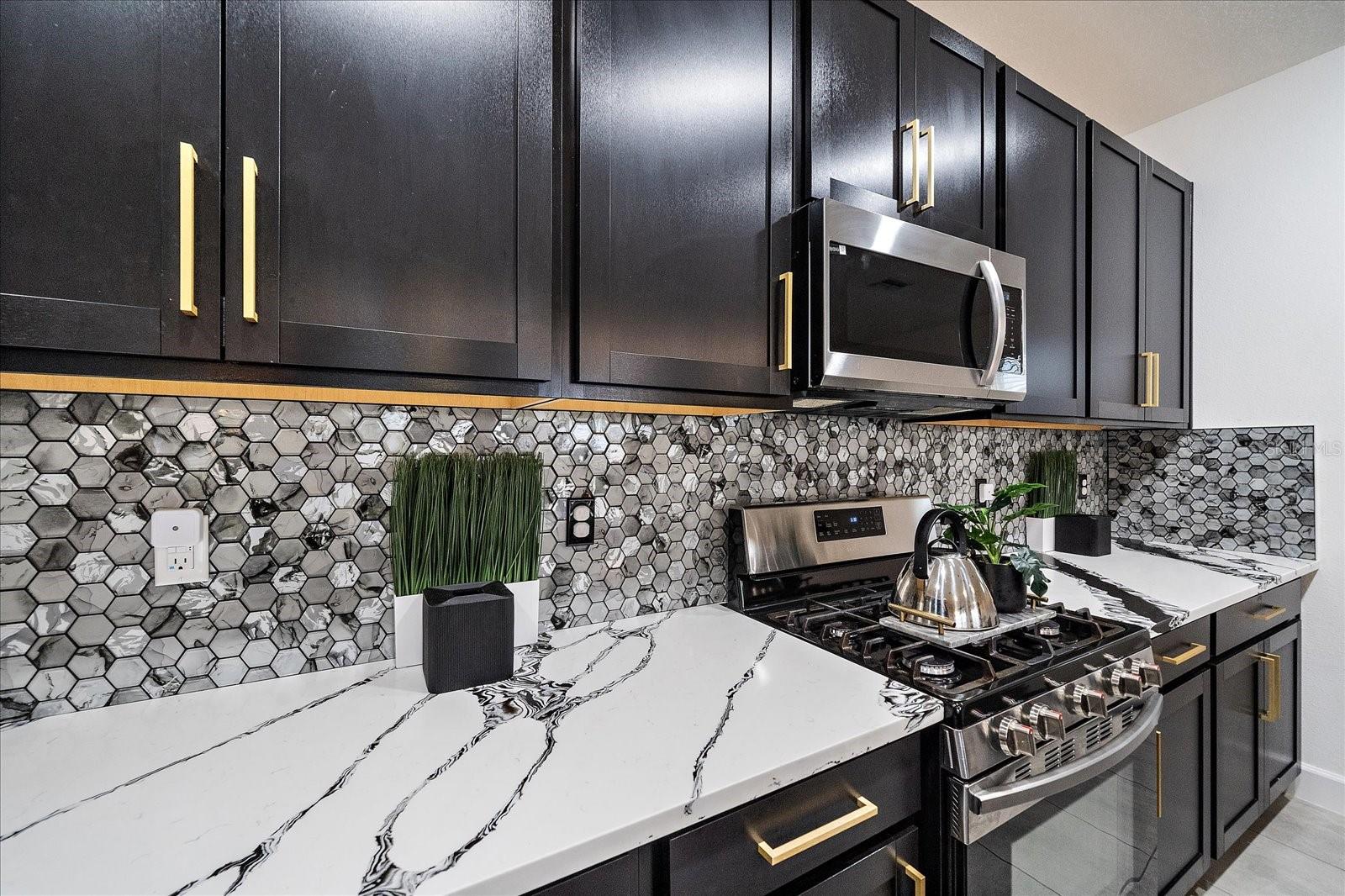 Listing photo id 8 for 5453 Del Coronado Drive