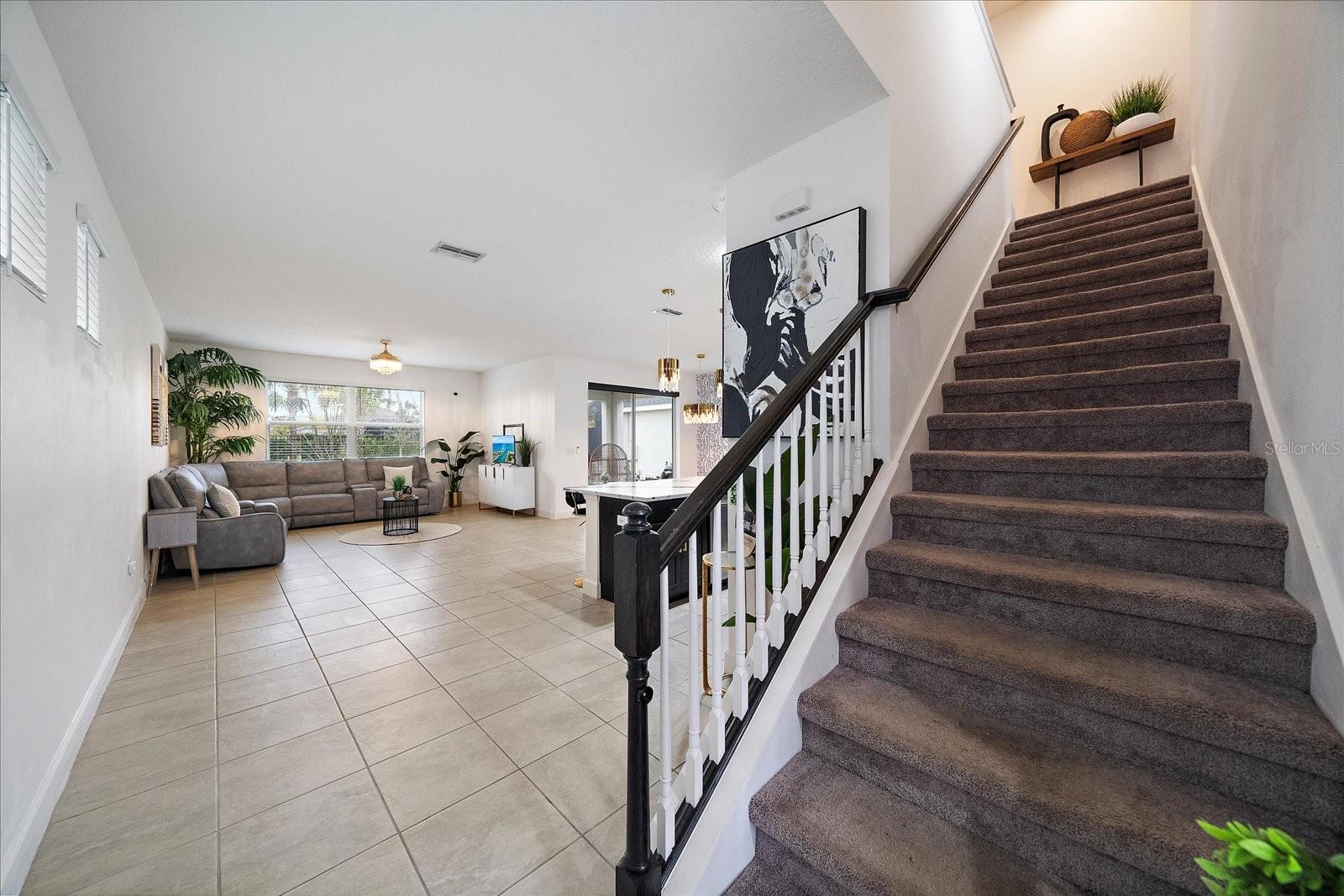 Listing photo id 2 for 5453 Del Coronado Drive