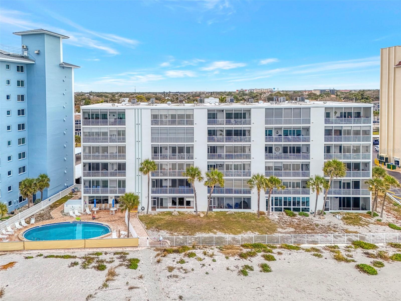 Image 35 of 66 For 333 The Esplanade N 305