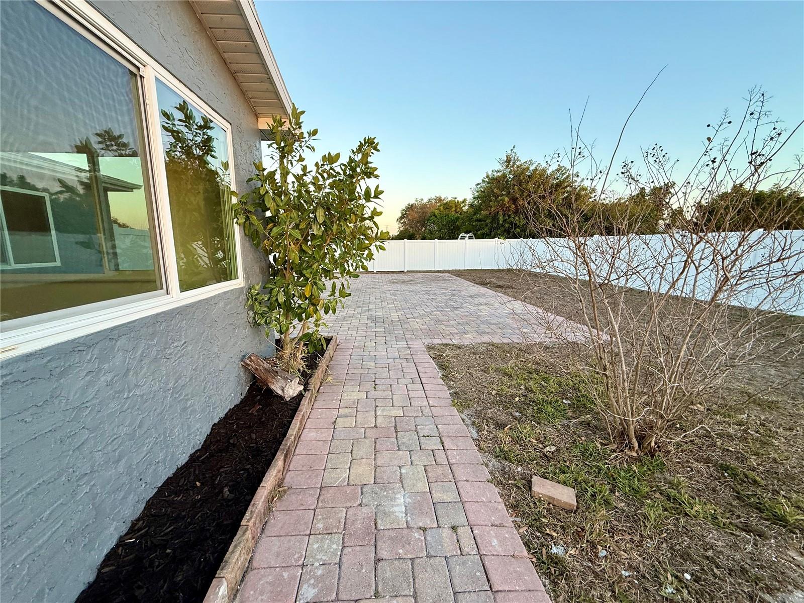 Image 31 of 36 For 5993 Mayberry Avenue