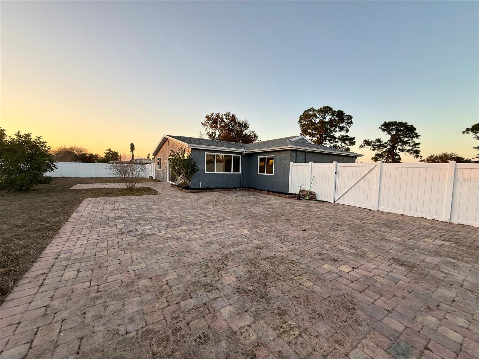 Image 33 of 36 For 5993 Mayberry Avenue