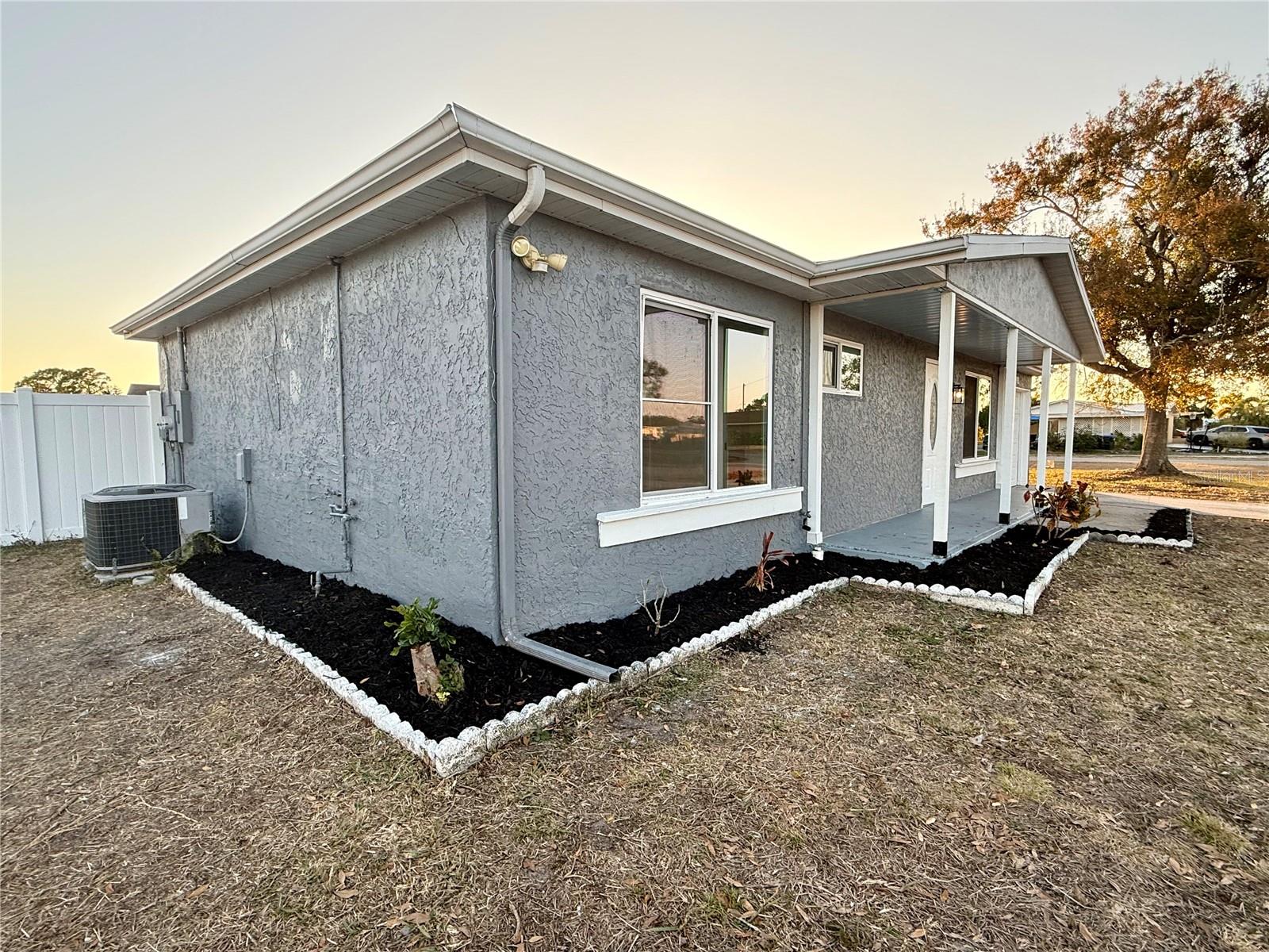 Image 4 of 36 For 5993 Mayberry Avenue