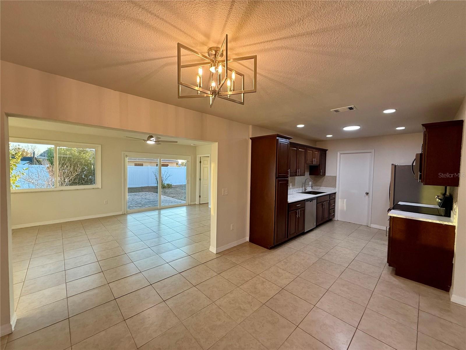 Image 9 of 36 For 5993 Mayberry Avenue