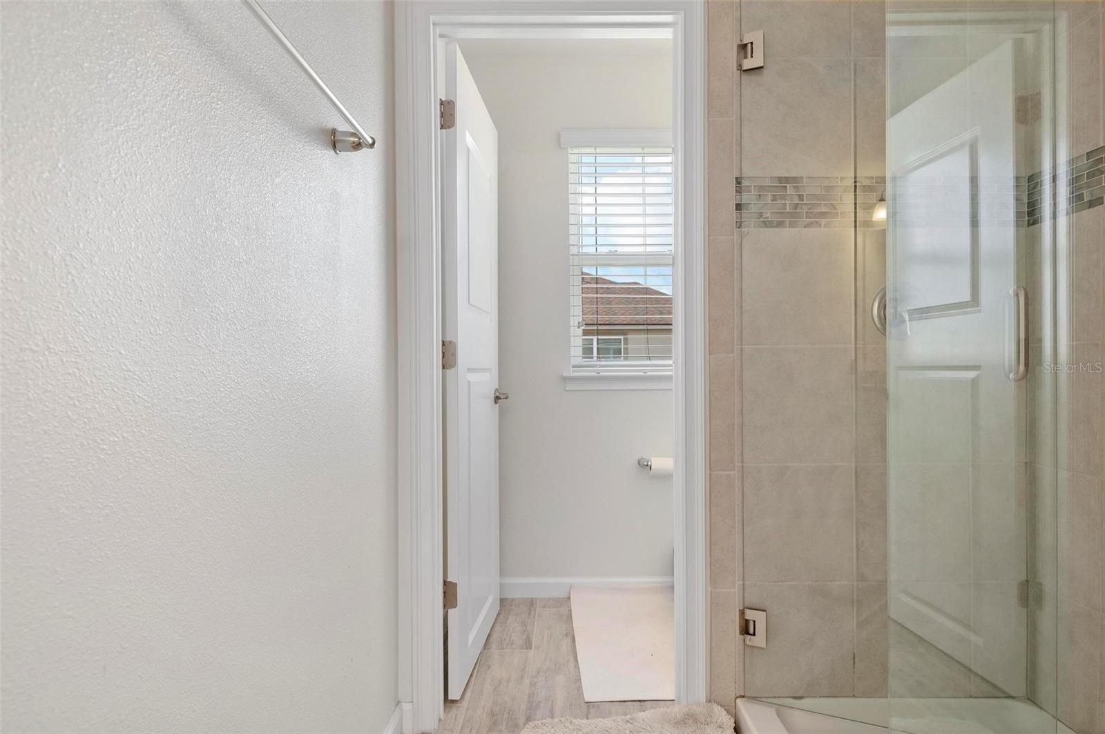 Image 27 of 35 For 5004 Skyview Lane