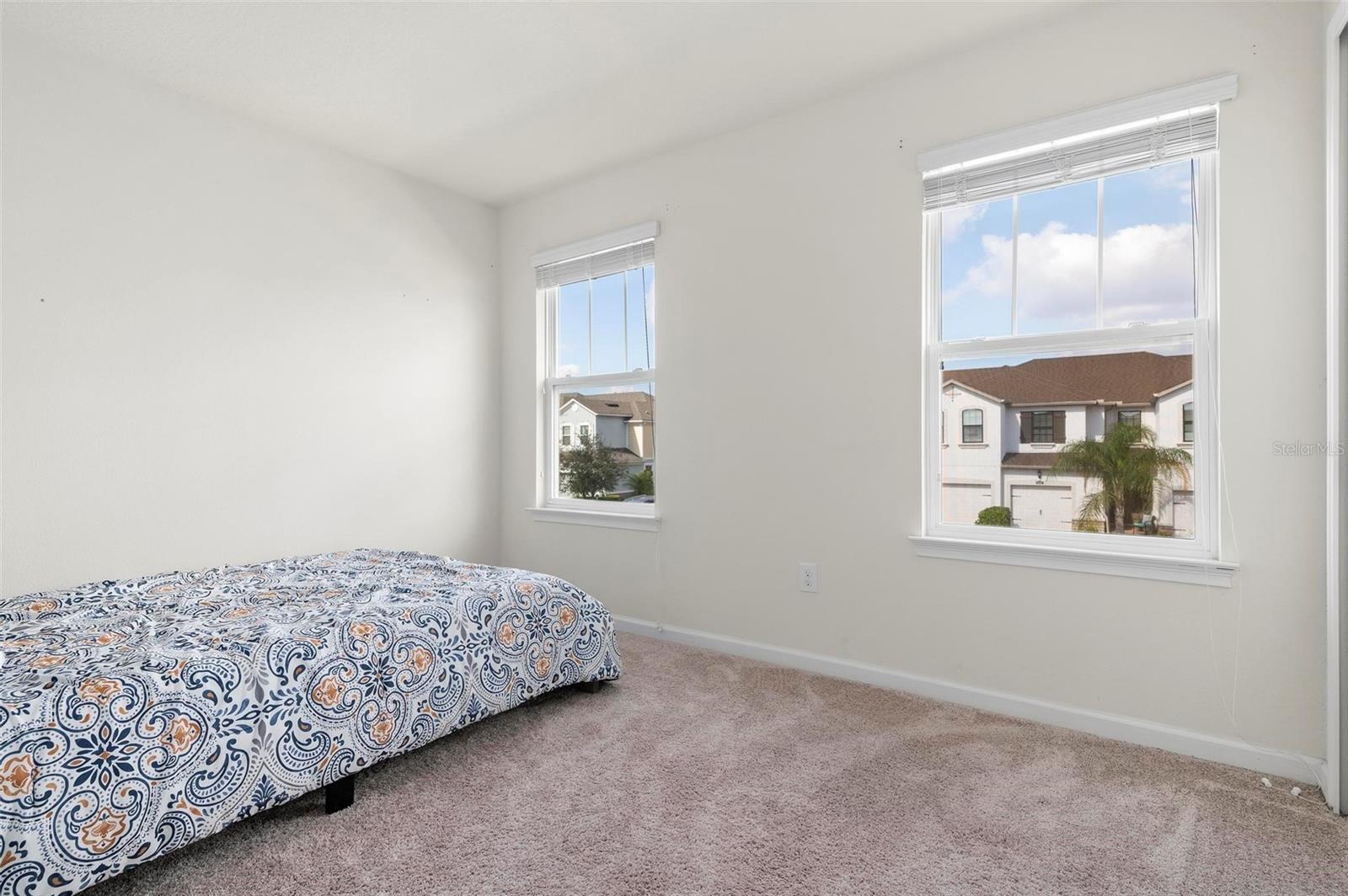 Image 28 of 35 For 5004 Skyview Lane