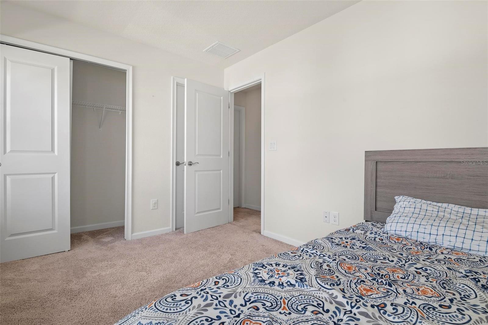 Image 29 of 35 For 5004 Skyview Lane