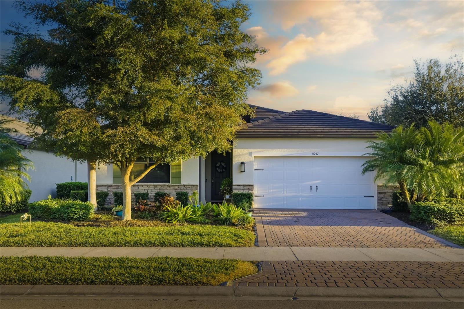 Details for 11937 Blazing Star Dr, VENICE, FL 34293