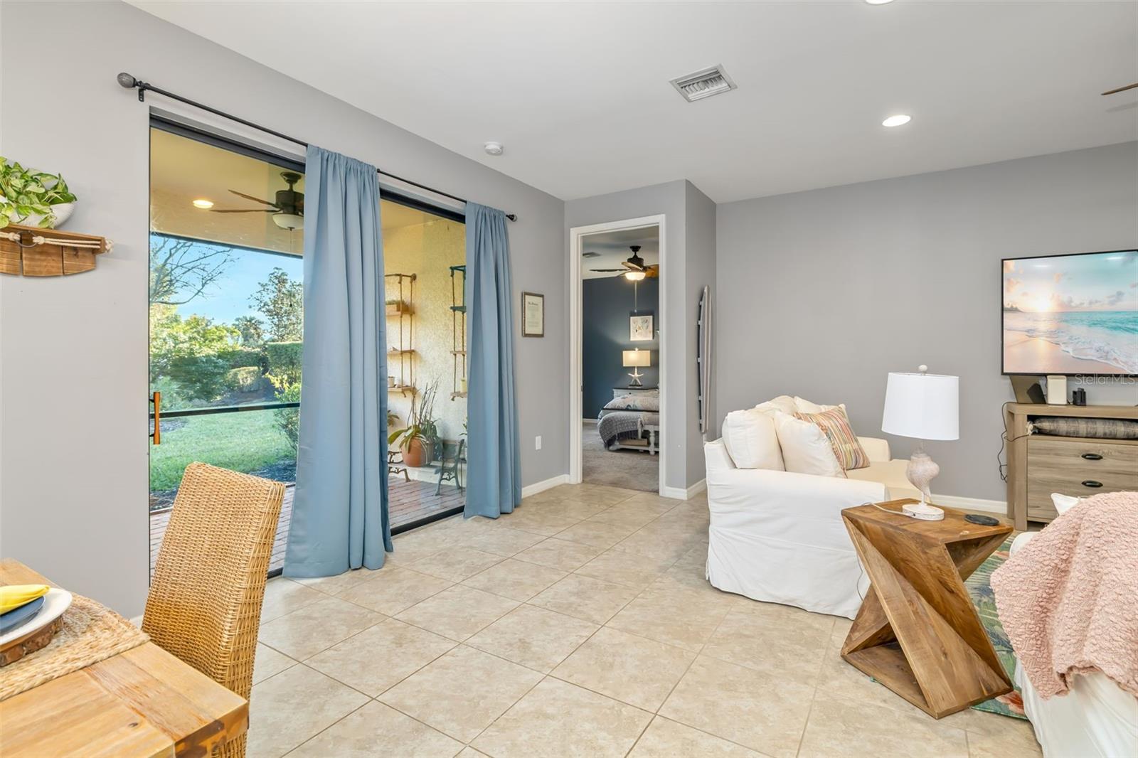 Image 17 of 78 For 11937 Blazing Star Dr